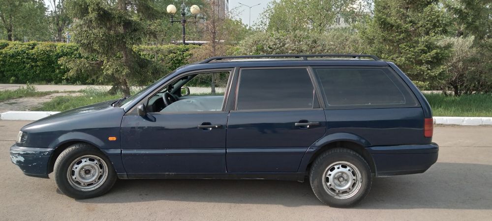 Продам Фольксваген пассат универсал б4 2.0