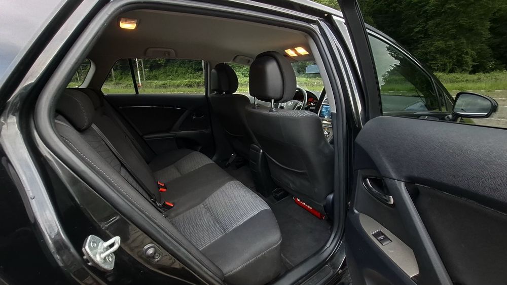 TOYOTA Avensis 2011 — imagine 5