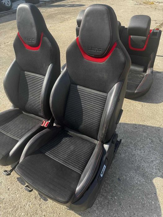 Interior complet, scaune sport piele partiala ,bancheta, fete de usi si cotiera Skoda Octavia 3 VRS