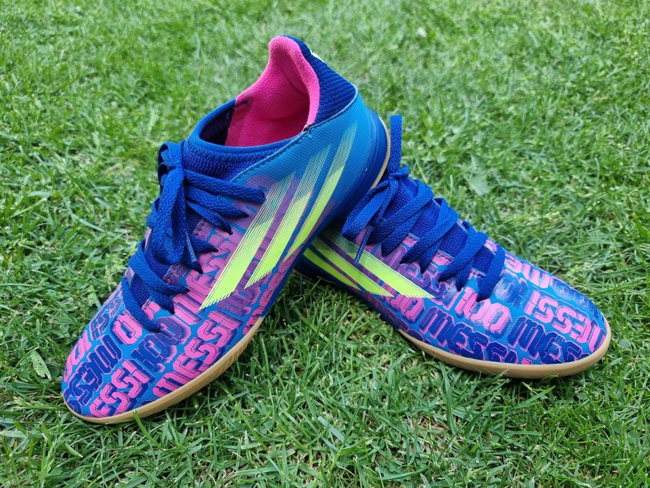 Adidas sala, sport, fotbal Messi marimea 36