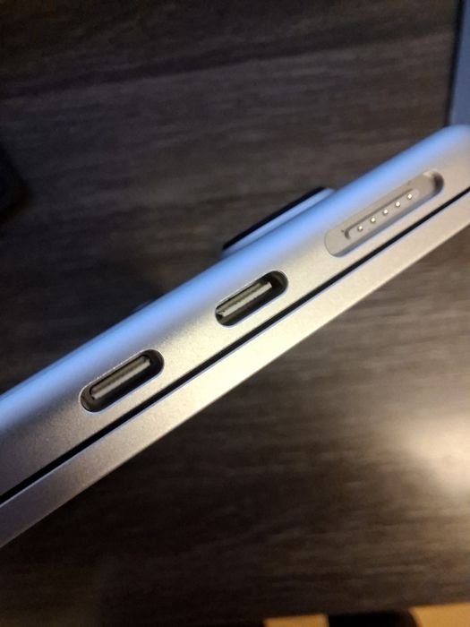 Apple MacBook Air 13 M4 16GB 512GB baterie 100%