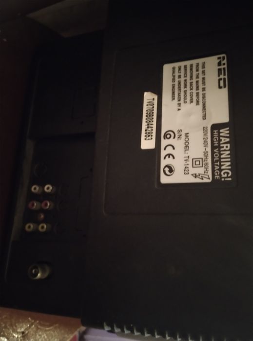 Продавам телевизор нео