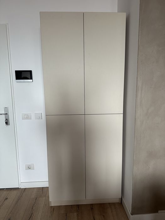 corp depozitare dulap