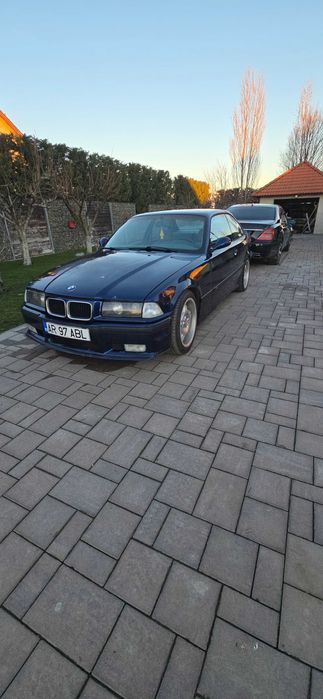 Bmw e 36 coupe an 1994 1.8 is clima trapa jante r 17