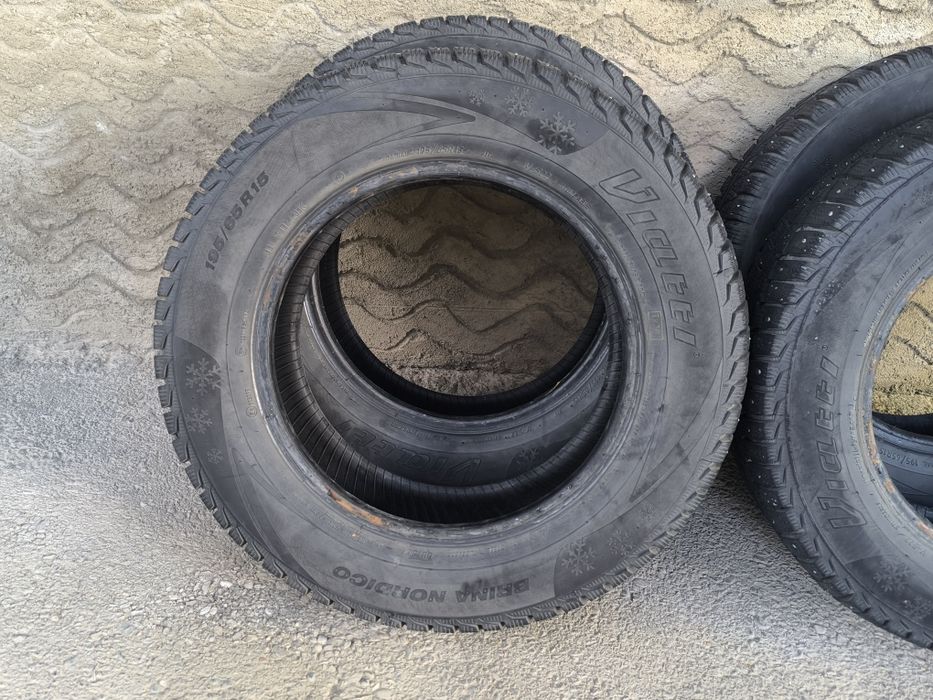 Шины зимние 195/65/R15