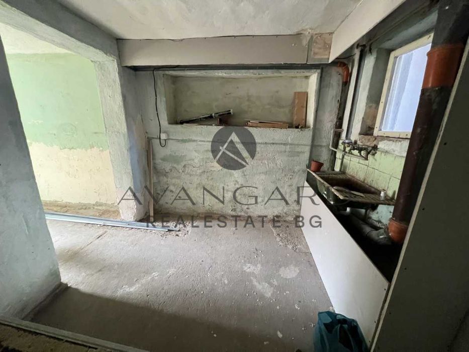 оф.22062 Етаж от къща + сутерен / Прослав