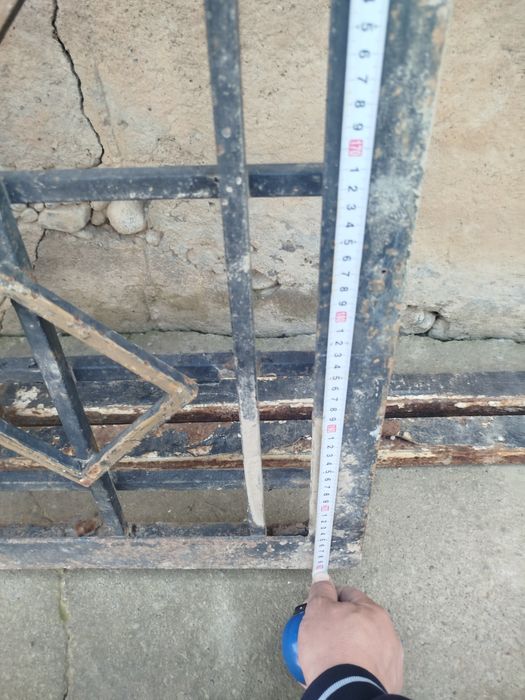 Решетка сотилади