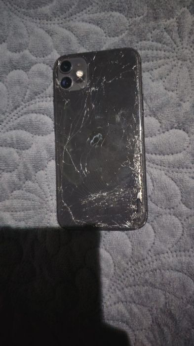 Iphone 11 funcțional