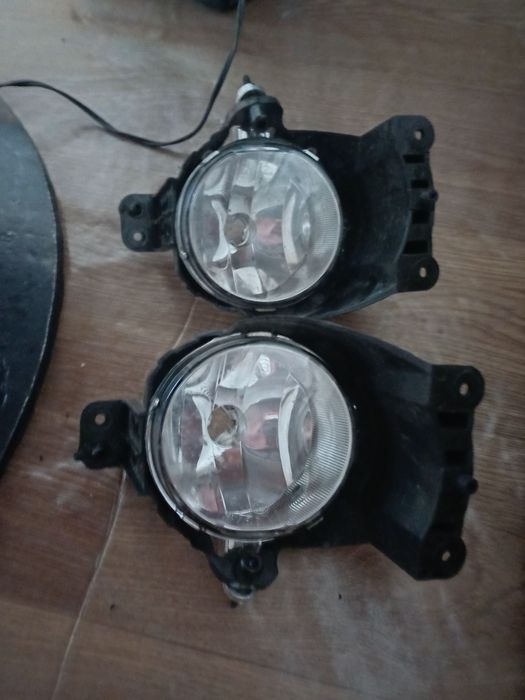 Продам на кобольт противотуманки с лед лампами