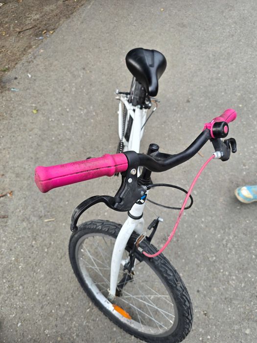 Vând bicicleta copii 6-10 ani