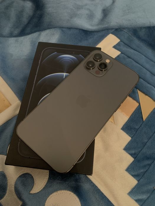 продам iPhone 12pro