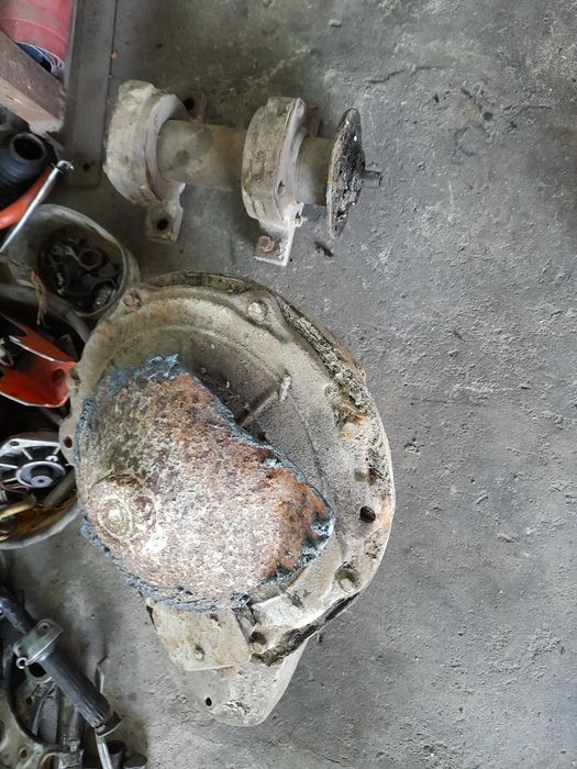 Продам редуктор и вал