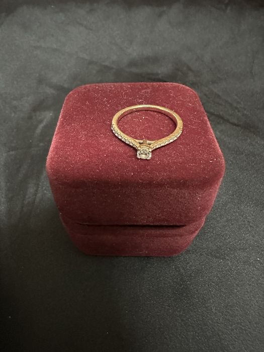 Inel din aur de 18k Teilor cu diamante