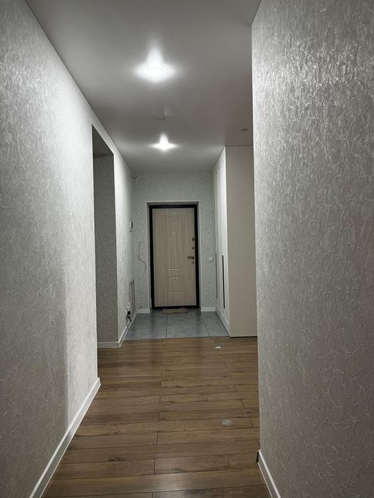 Продам 4-х комн. квартиру