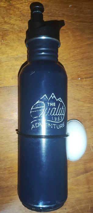 Дефлектор на капот Lada Vesta SW. Инструменты. Аптечка