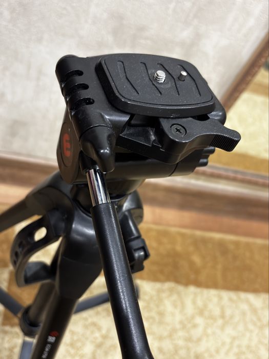 Штатив для мобильных и камер