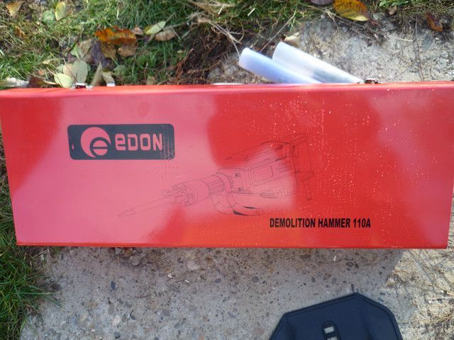 Picamer ciocan demolator puternic 2kw si 2,4