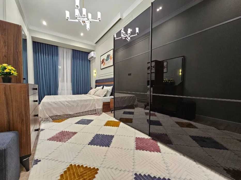 Сдается квартира на Алмазарском р-не Беруний