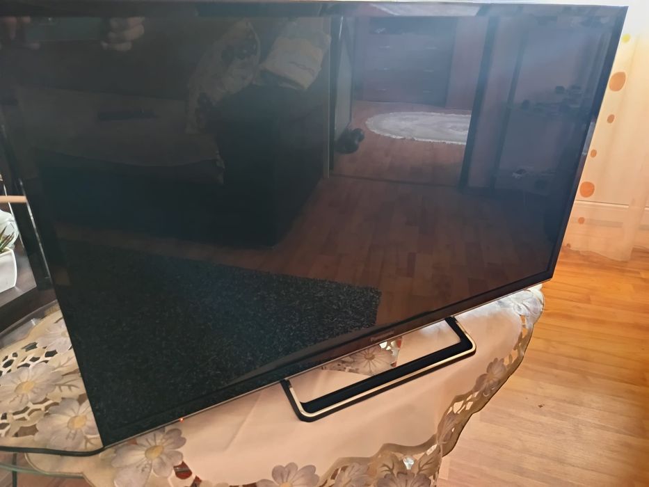 2TV led smart  Jvc și Panasonic diagonala  81cm.