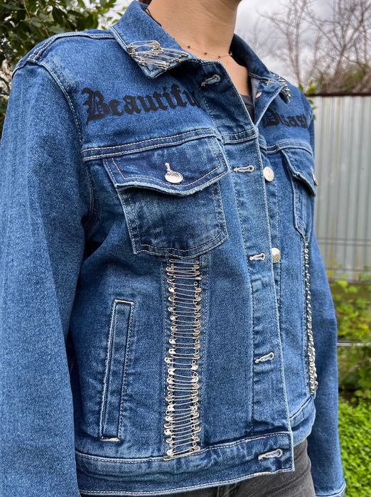 Джинсовая куртка