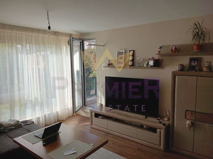 Продава се Тристаен апартамент в София, Бъкстон - 106 кв.м за 2878 €/кв.м - Снимка #2