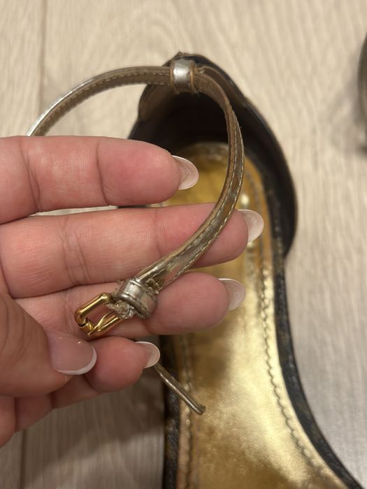 Босоножки louis vuitton LV