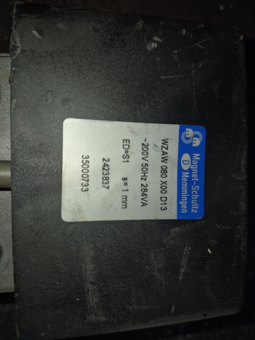 Electromagnet-electro