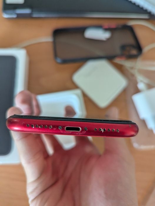 Iphone 11 64гб фейс тру тон есть 75акб