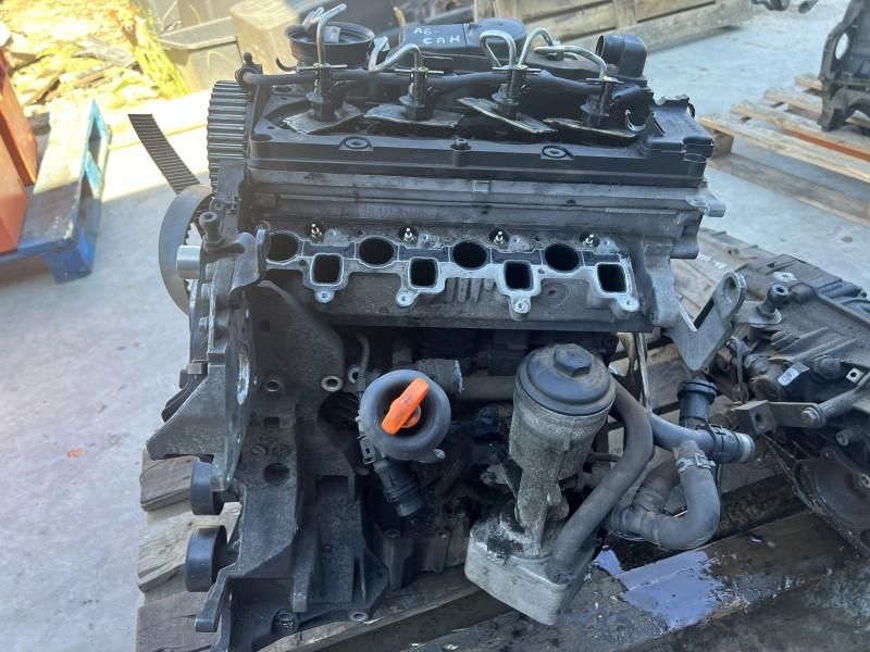 Motor complet fara anexe Audi A4 8K2, B8 2.0 tdi CAHA CAHA