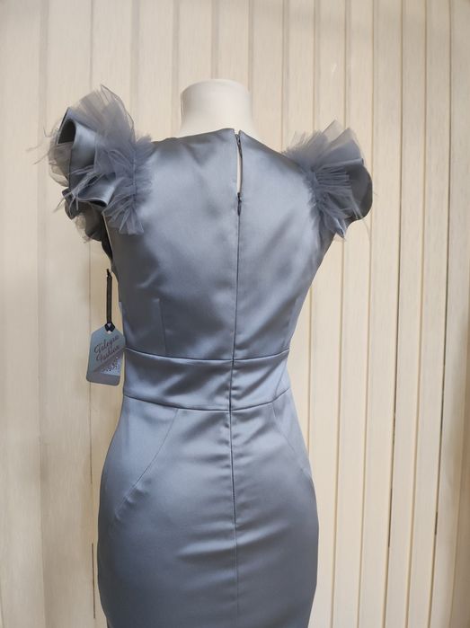 Бутикова официална рокля, размер S.