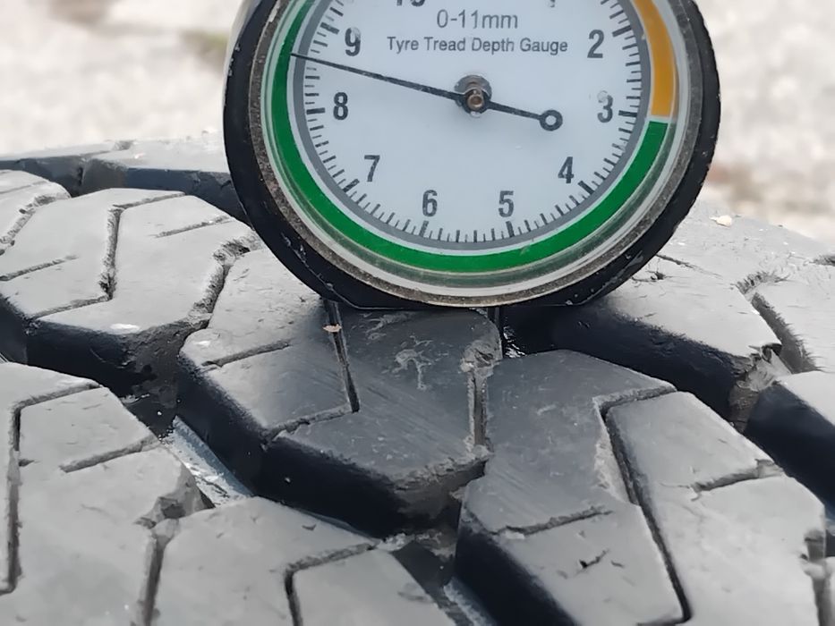 Гуми 235 65 16 C Ц Ласа Lassa 2 броя - нов внос. Не са нови!