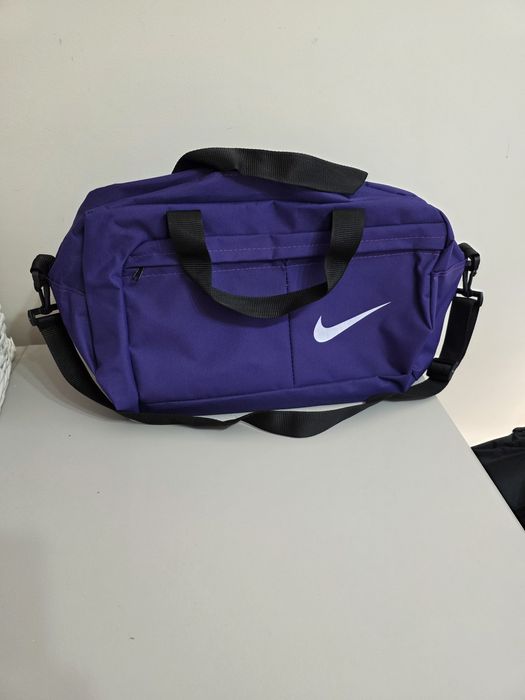 Nike geantă sport mov