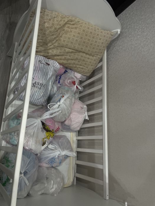 Продам кроватку детскую, с 0 до 3 лет