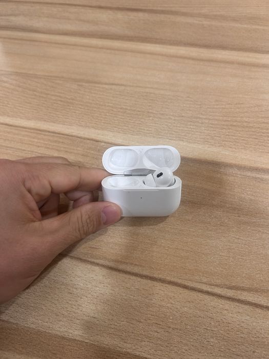 Airpods pro 2 lighting