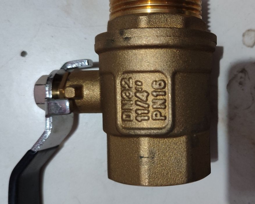 Продаю Краны шаровые DN 32