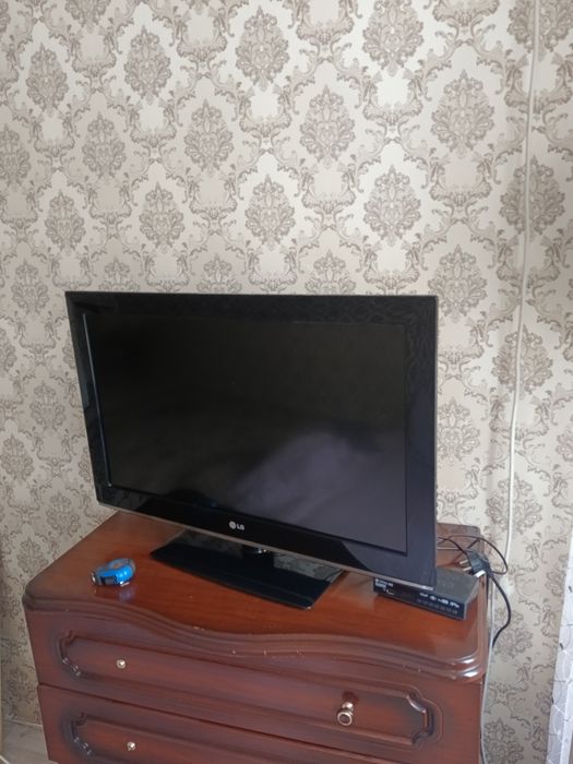 Телевизор Lg 80×50