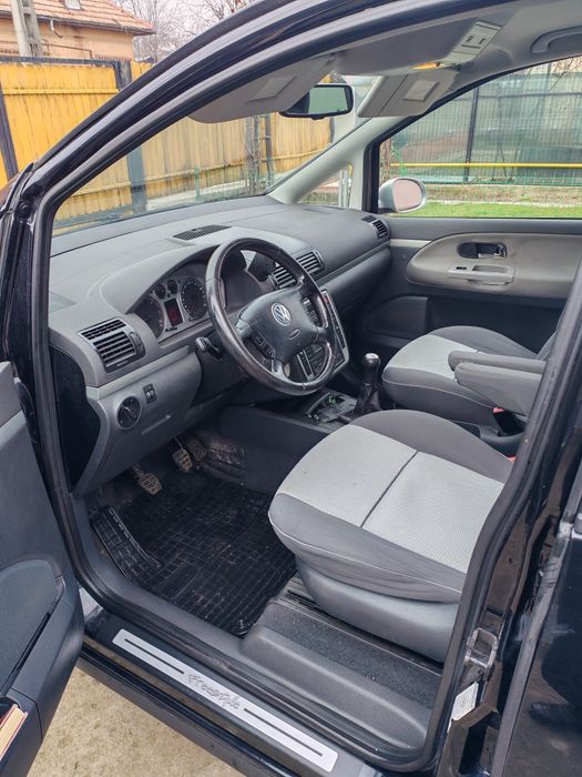 Cazare VW Sharan