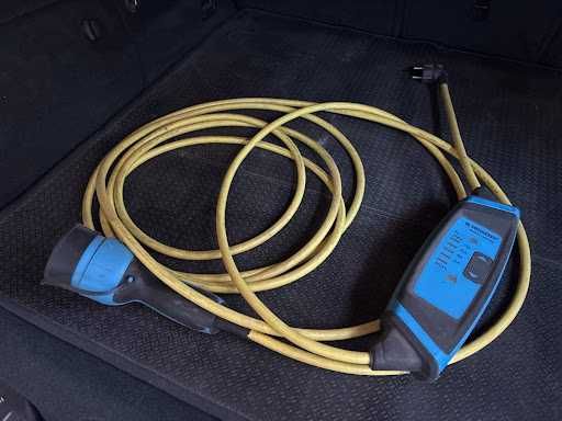Volvo V60 D6 Plug-In Hybrid 285 CP
