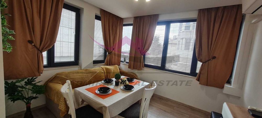 Дава се под наем Тристаен апартамент в Варна, Общината - 60 кв.м за 675 € - Снимка #1