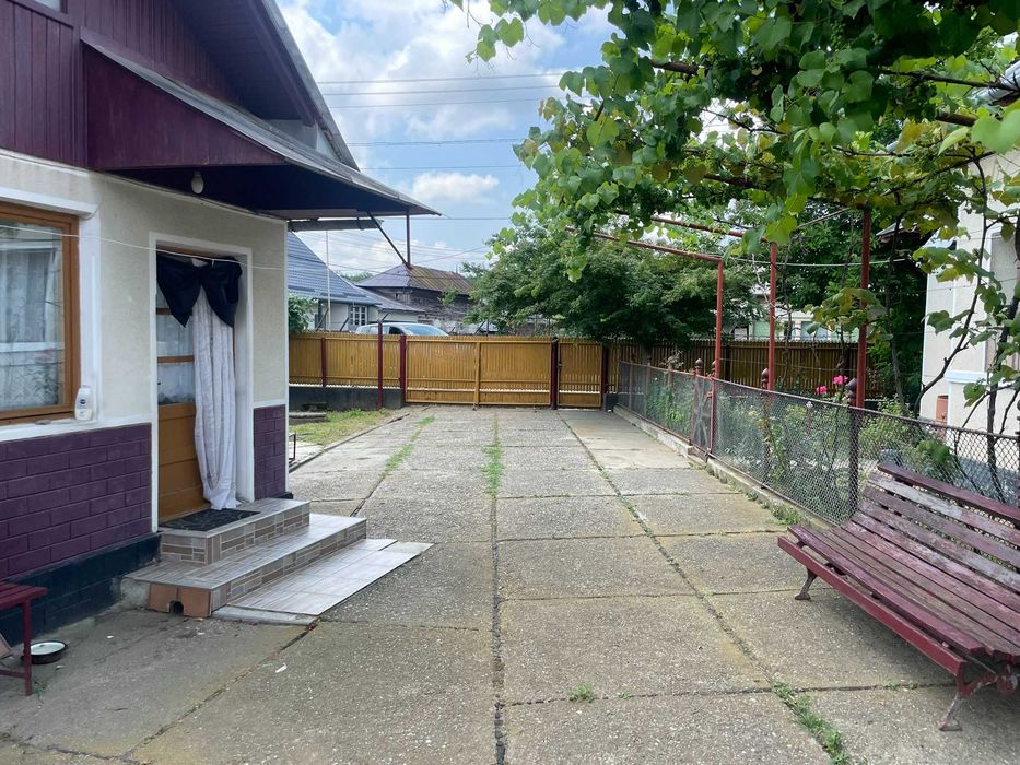 Casa de vanzare in Sat Ghirdoveni Com ILCaragiale Jud Dambovita