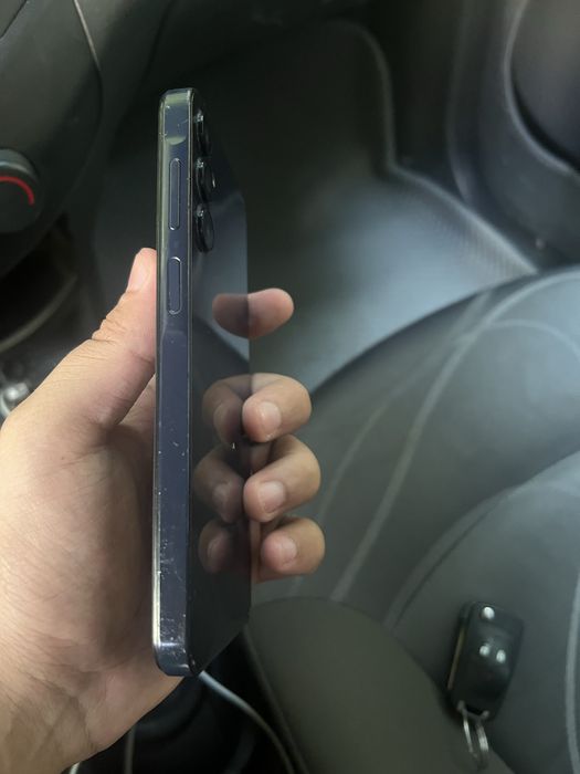 Samsung A15 sotiladi xolati ortacha.