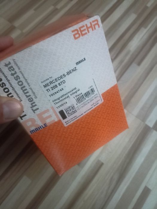 Термостат за w140 s600 m120 двигател нов.