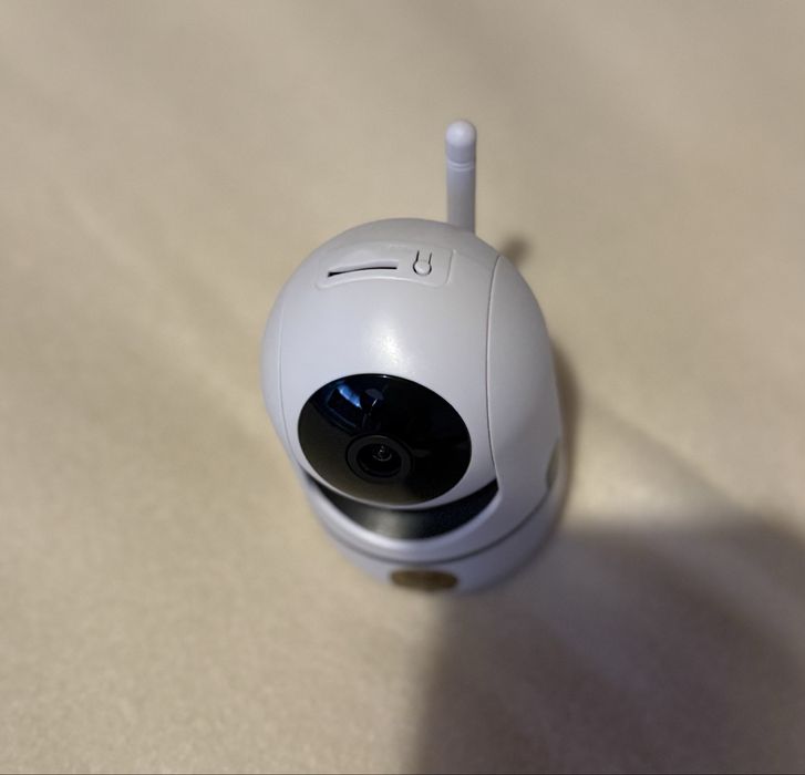 Wi-Fi камера / бебефон – като нова, пълен комплект