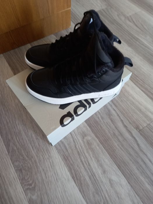 Продам демесезонные красовки