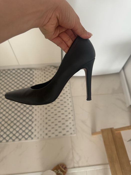 Продам туфли basconi 35 размер