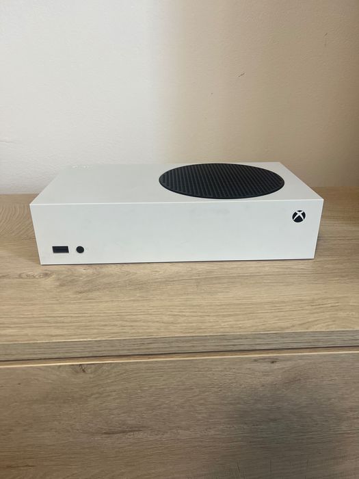 Xbox Series S + Controller