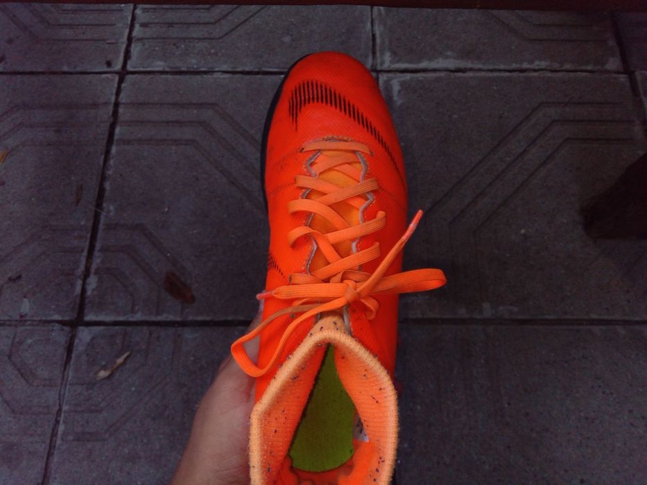 Футболни обувки на NIKE