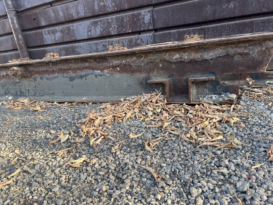 Швеллер продам срочно 8 метр