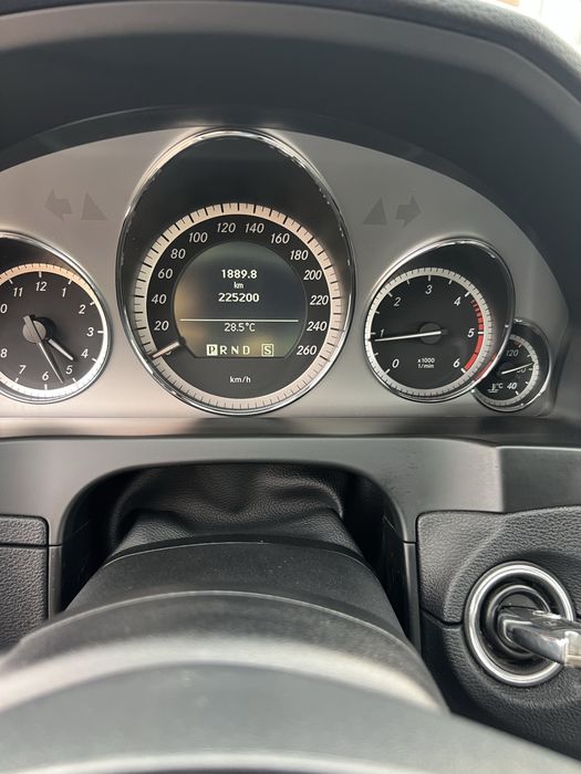 MERCEDES-BENZ E-Class 2010 — imagine 5