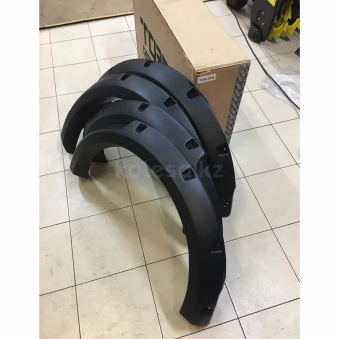 продам фендора на ниву 2131